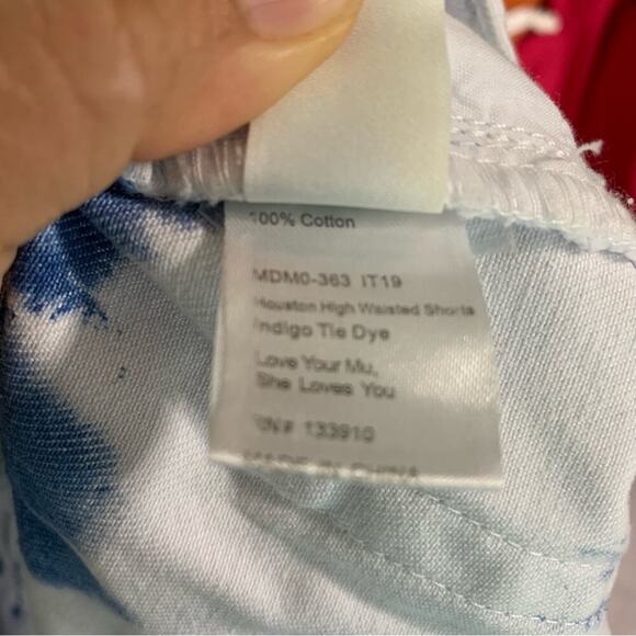 Show me your Mumu high waisted blue tie dye indigo shorts size 28 - Picture 7 of 7